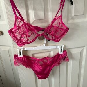 Victoria’s secret NWOT very sexy bra 36B and thong size L
